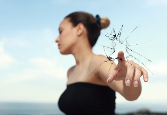 感情をあらわにする