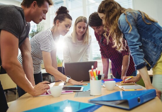 夫の不倫に悩む相談者交流会