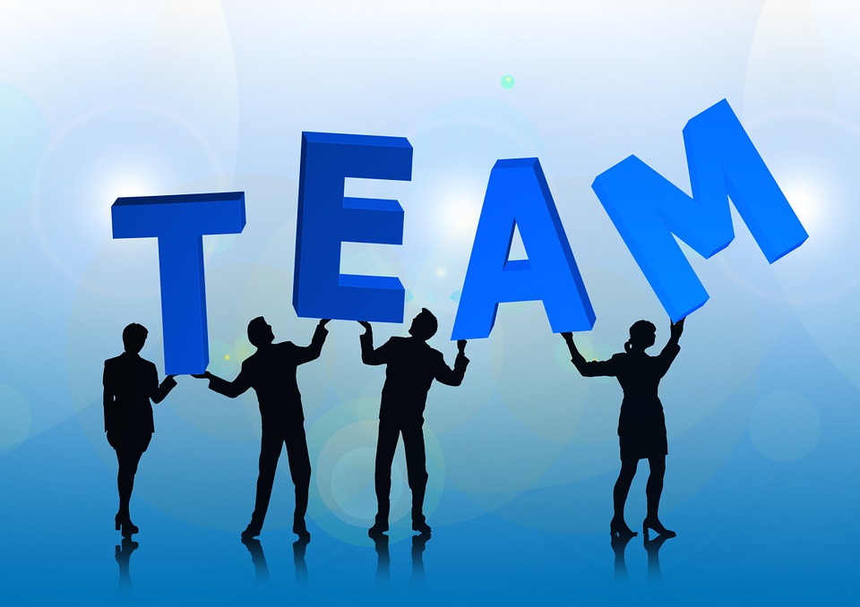 夫の不倫に悩む相談者交流課